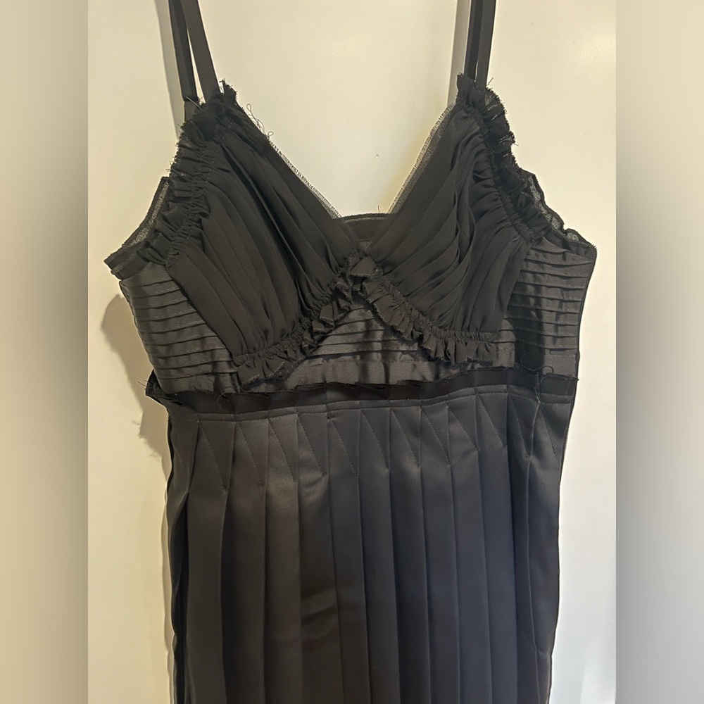Pleated vintage black midi dress
